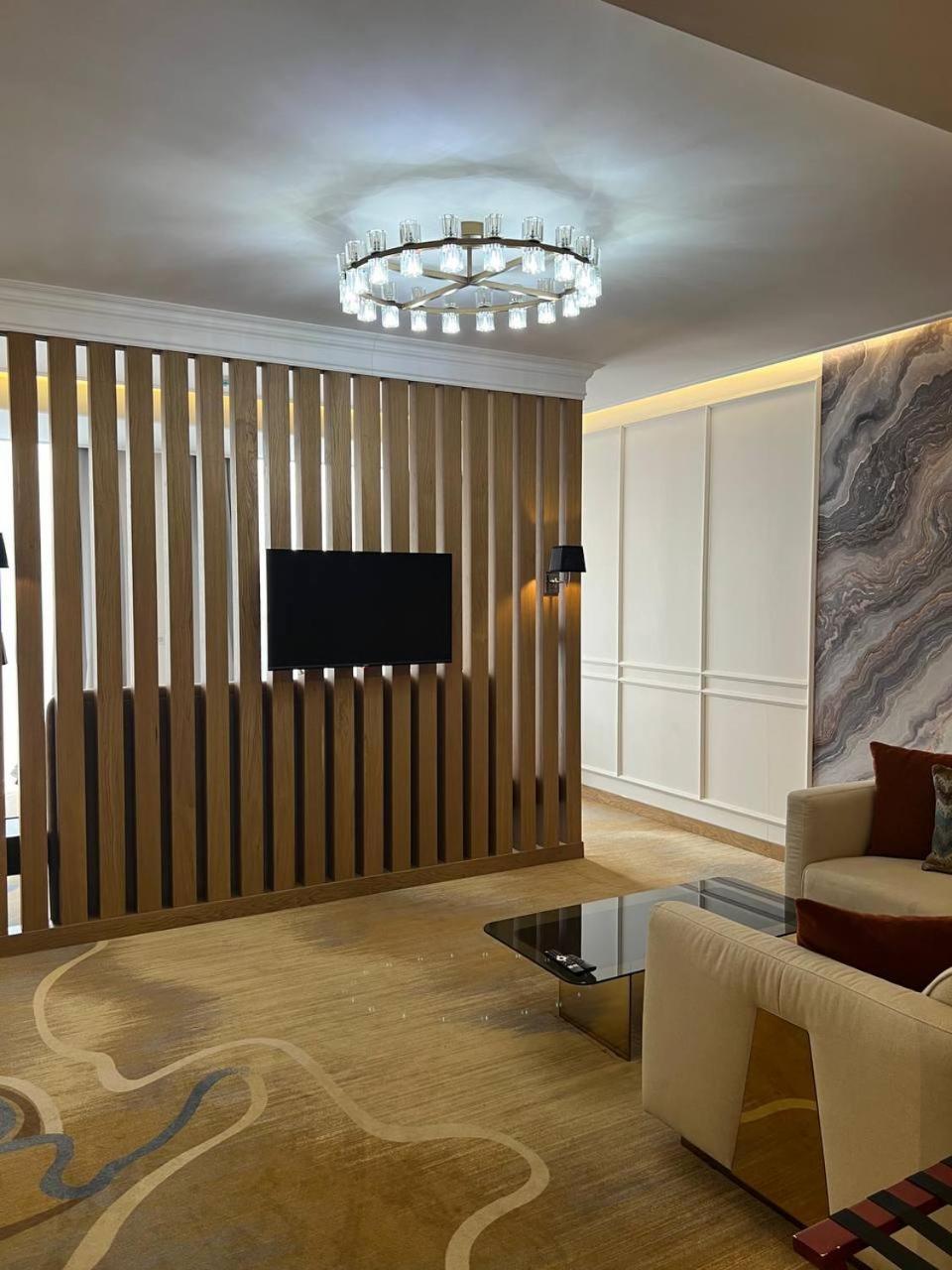 Sofia International Hotel Бішкек Екстер'єр фото