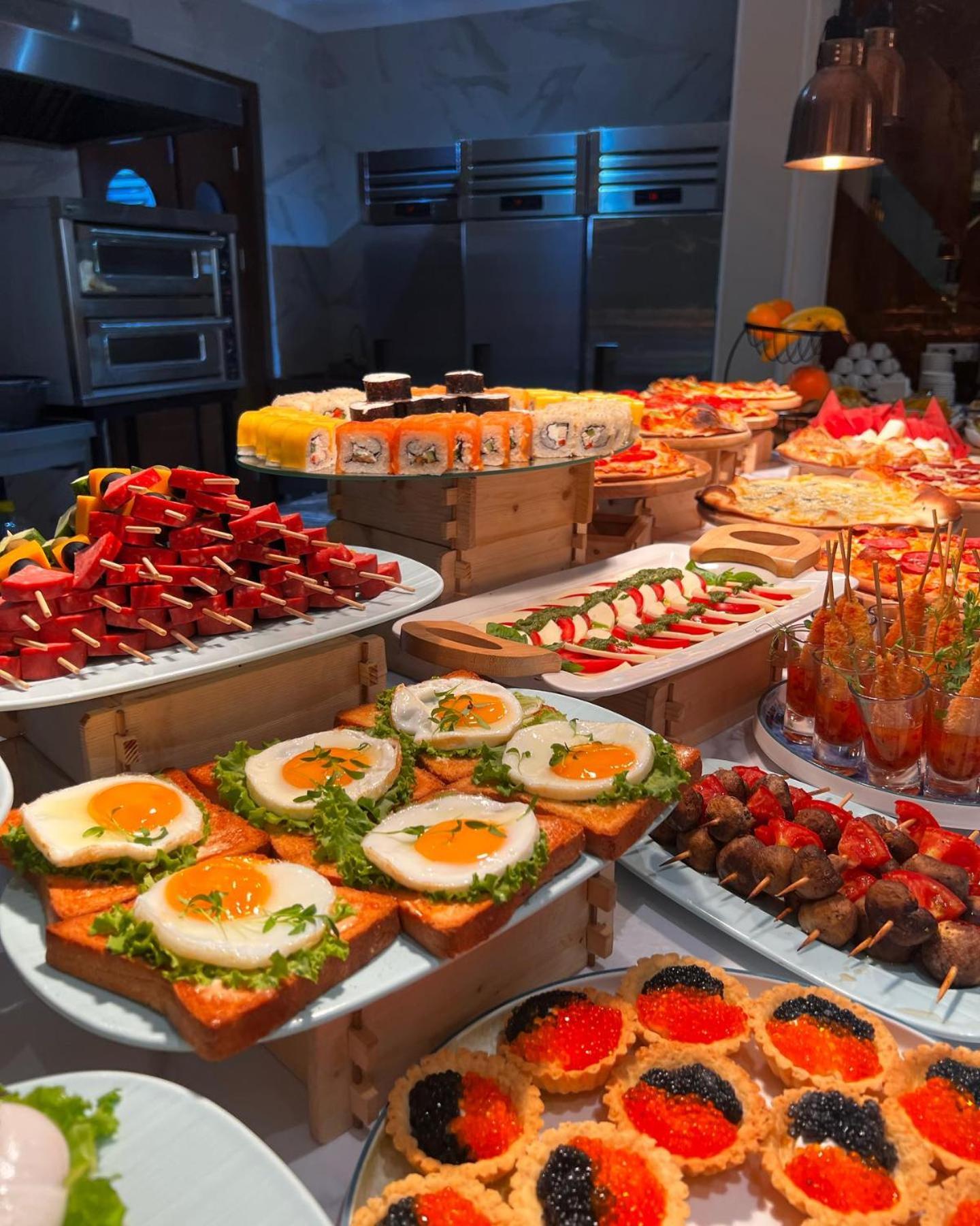 Sofia International Hotel Бішкек Екстер'єр фото