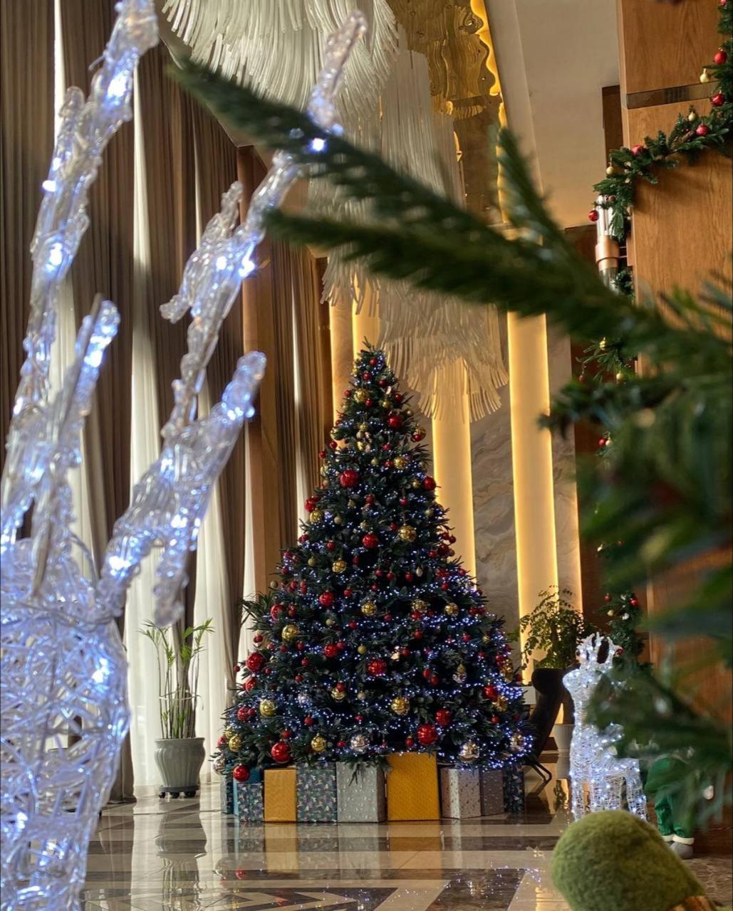 Sofia International Hotel Бішкек Екстер'єр фото